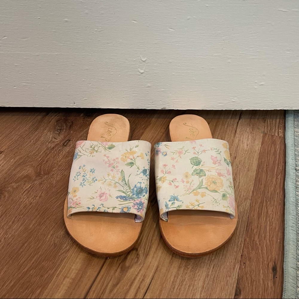 Free People Vicente Slide Sandal ‘Natural Floral’